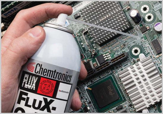 PCB的正确清洁方法.jpg